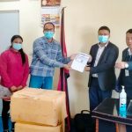 डिसि एम सी बाँकेलाई स्वास्थ्य सामाग्री प्रदान