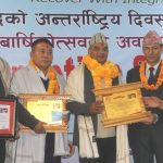 नेपालगञ्जका मेयर डा.राणा र बाँके प्रमुख कुरुम्वाङ्गलाई नागरिक सम्मान