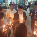 दोषीलाई कारवाही माग गर्दै त्रिभुवन चोकमा दिप प्रज्वलन