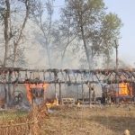 नरैनापुरको मोतीपुरमा आगलागी एक घर नष्ट (फोटोफिचर)