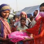 आगलागी पिडितलाई लत्ता कपडा वितरण
