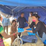 सहयात्री नेपाल तथा बिन्दु कुवंर समूहद्वारा नरैनापुरमा सेनेटरी प्याड बितरण