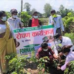 संस्थापकको पुन्यतिथिमा राजापुर क्षेत्रमा बृक्षारोपण