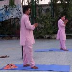 आइसोलेशन सेन्टरमा योगा