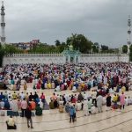 इस्लाम धर्मावलम्बीले बकर इद (इदु उल अजहा) पर्व मनाउँदै