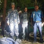 अटोरिक्सामा लुकाएर ल्याउँदै गरेको १३५ पिस विन चिटर बरामद