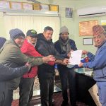 किसानलाई क्षतिपुर्ति र रसायनिक मलको सहज व्यवस्थापनको माग गर्दै खजुरामा ज्ञापन पत्र