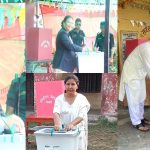 मन्त्री, सांसद, पुर्व मन्त्रीले बाँकेमा गरे मतदान, मताधिकारको सदुपयोग गर्न अनुरोध