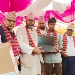 नरैनापुरका उत्कृष्ट विद्यार्थीलाई ल्यापटप