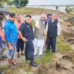 प्रजिअ खत्रीद्धारा बाढीग्रस्त क्षेत्रको अनुगमन, नरैनापुरका तीन हजार घर प्रभावित