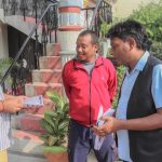 मतदाताको घर-घरमा पुग्दै प्रदेश सभा उम्मेदवार कर्ण