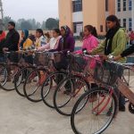 छात्रा प्रोत्साहन अन्तर्गत एसइई पास गरेकालाई साइकिल वितरण