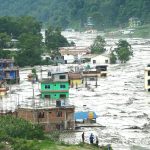 बाढीपहिरोमा परी २३३ जनाको मृत्यु