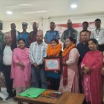 कोहलपुर नगरद्वारा राष्ट्रिय खेलाडी पुजा रानालाई नगदसहित सम्मान