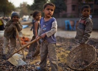 देशभर सात लाखबढी बालबालिका विद्यालयबाहिर