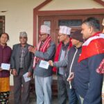 गौडेलको पक्षमा माहोल बनाउन पूर्व क्षेत्रिय सभापति माधवराम खत्री पनि घरदैलोमा