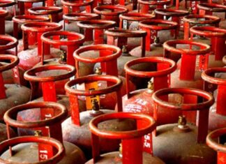 आपूर्ति नियमित भएपनि बजारमा ग्याँस अभाव