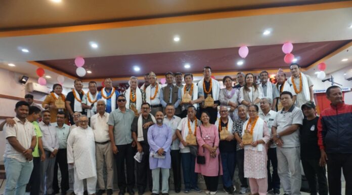 खेलकुद र समाजको सम्बन्धबारे नेपालगन्जमा विमर्श, दर्जनौं खेलाडी सम्मानित